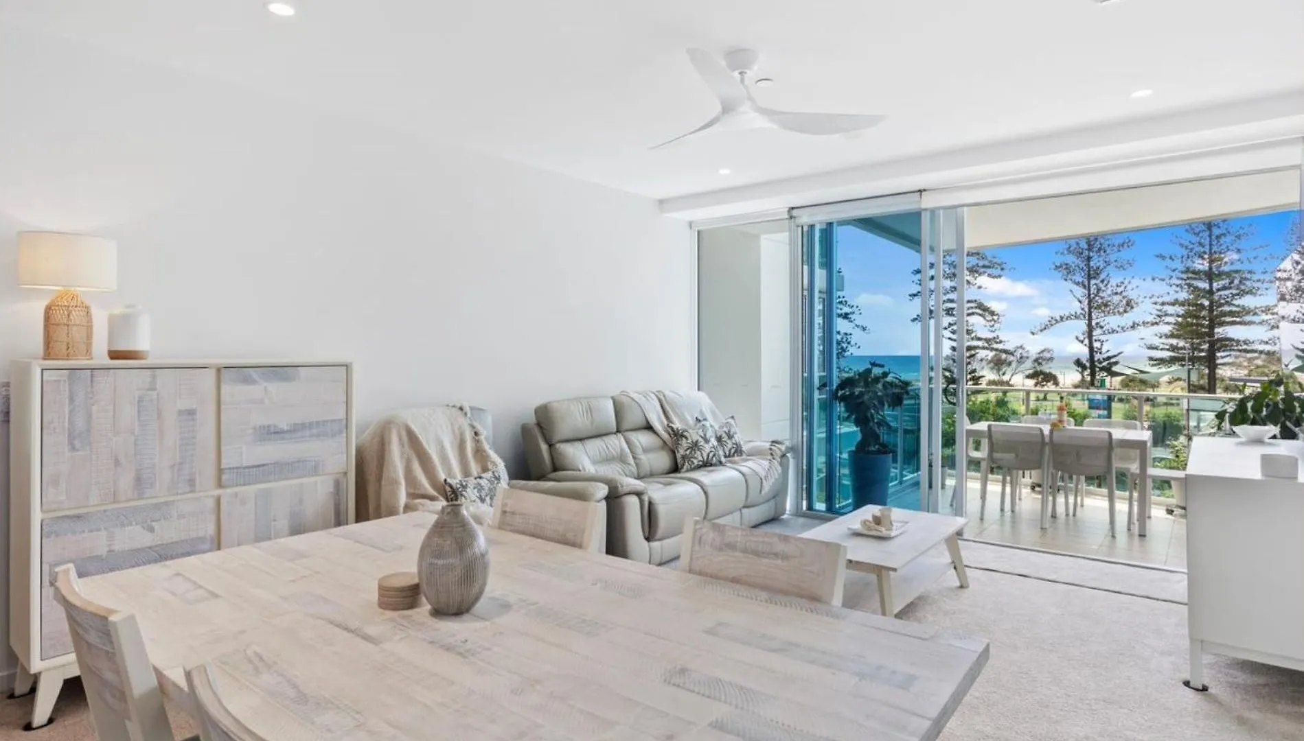 Luxury Beachfront Stay In Kirra Gold Coast