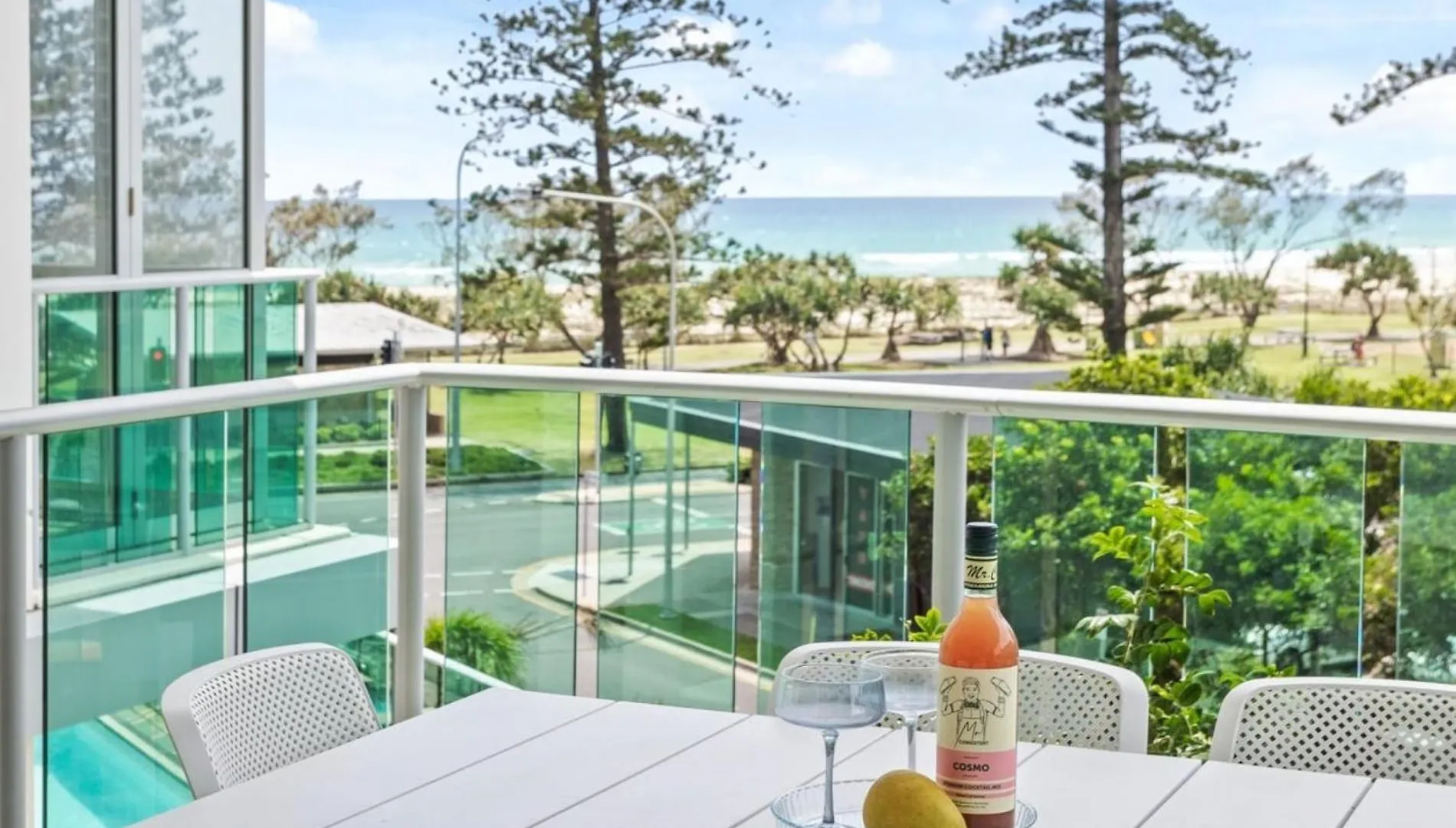 Luxury Beachfront Stay In Kirra Gold Coast